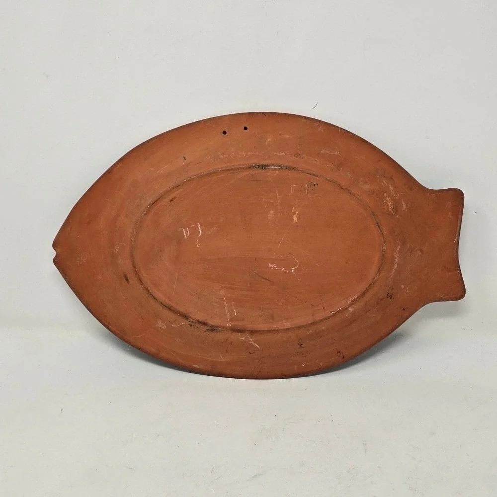 Vtg Mexican storyteller folk art fish terracotta wall art hand painted plate
